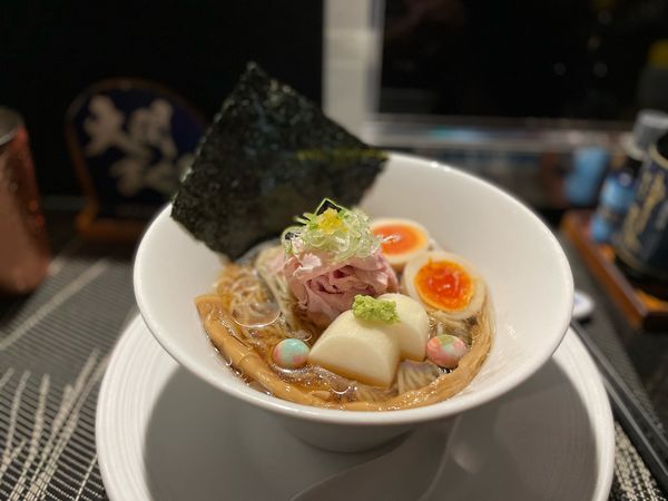 「【限定】冷やしらぁ麺（真昆布水×がごめ昆布水）¥1000」@酒肴場 屯の写真