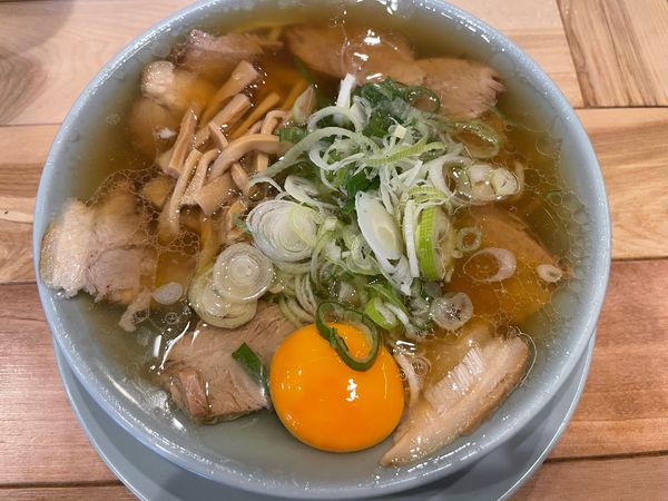 「中華そば(¥950)生卵(¥50)」@シンちゃんラーメンの写真