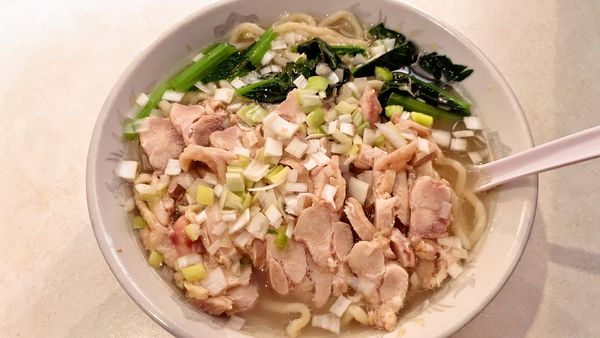 「鶏絲湯麺」@上海手打ちそばヤンヤン 銀座・三原橋交番前の写真