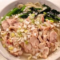 鶏絲湯麺