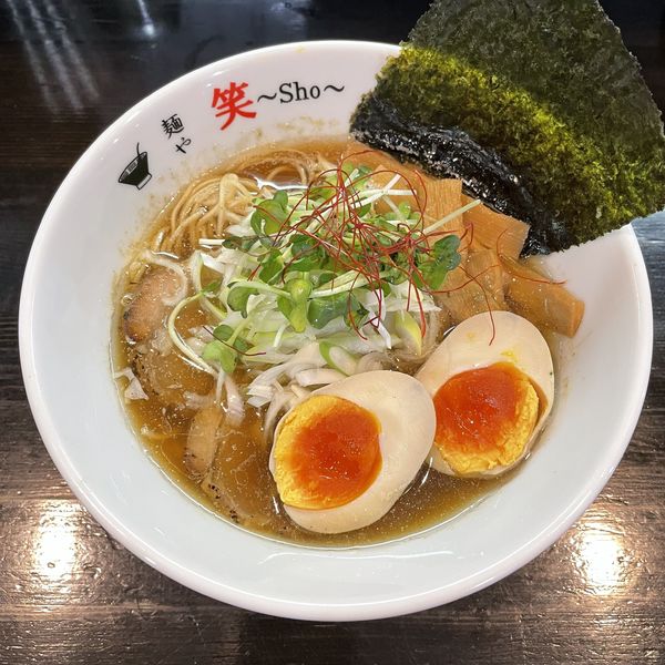 「【期間限定】烏賊干しらーめん￥850＋その他」@麺や 笑 ～Sho～の写真