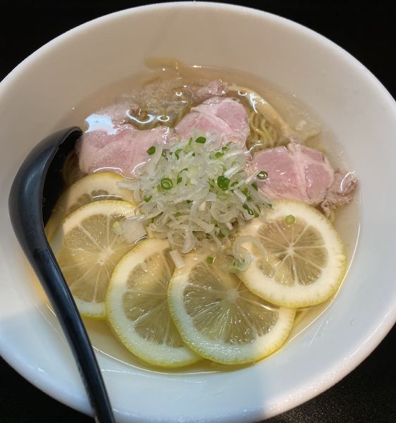 「【限定】レモン冷麺　９００円」@麺や 勝治の写真