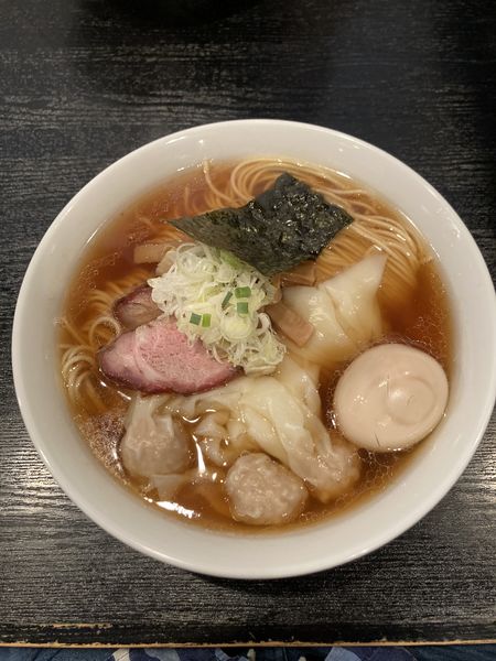 「ワンタン麺」@支那ソバ 小むろの写真