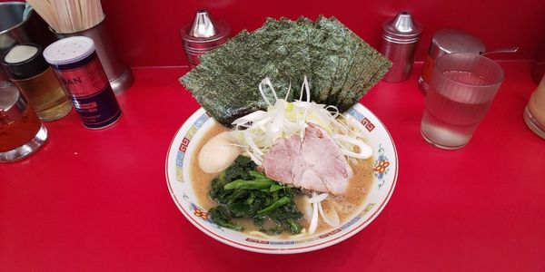 「並」@横浜ラーメン 武蔵家 大井町店の写真