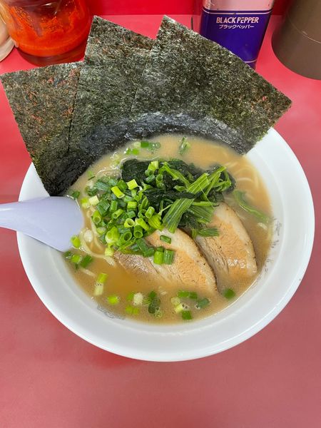 「ラーメン　細麺(650円)」@鹿島家 大森店の写真