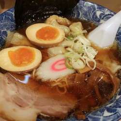 ワンタン麺　730円＋味玉　100円