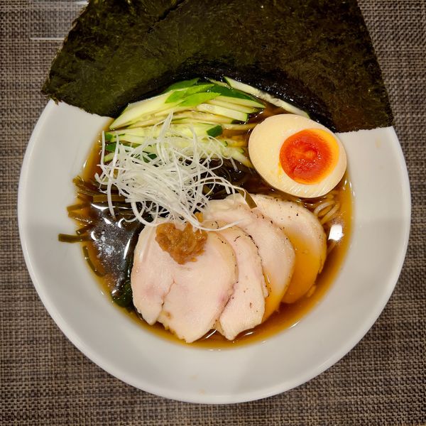 「冷やし生姜醤油らーめん」@自家製麺ほんまの写真