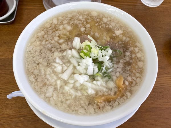 「背脂らぁめん 880円 ※太ちぢれ」@麺処 暁商店の写真