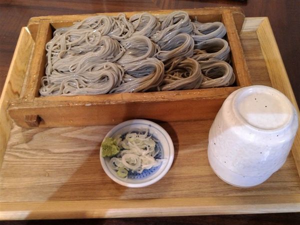 「へぎそば一人前大盛(1780円)」@そば切り ぶんぶく庵の写真