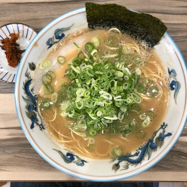 「ラーメン」@博多長浜とんこつラーメン ごてんの写真