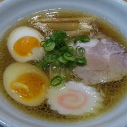 味玉入り中華そば 950円