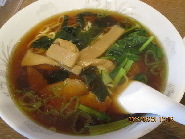 「半チャンラーメン 680円のラーメン」@中国料理 聚仙の写真