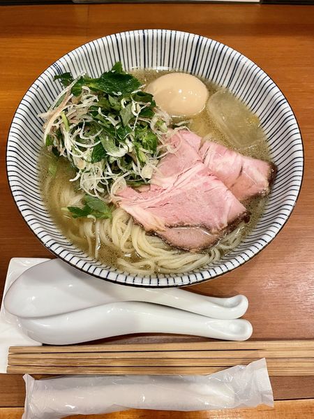 「【季節の限定 夏】鈴ノ木の冷たい煮干し冷やしぶっかけ￥900」@自家製手もみ麺 鈴ノ木の写真