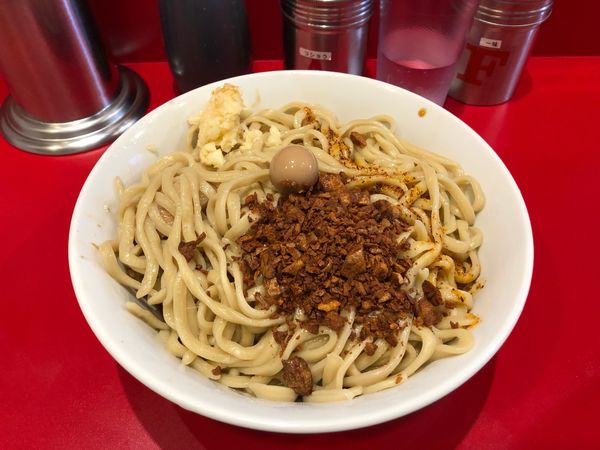 「油そば+豚追加1枚」@麺屋HEROの写真