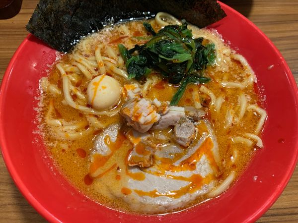 「辛らーめん」@横浜家系ラーメン 壱角家 下北沢店の写真