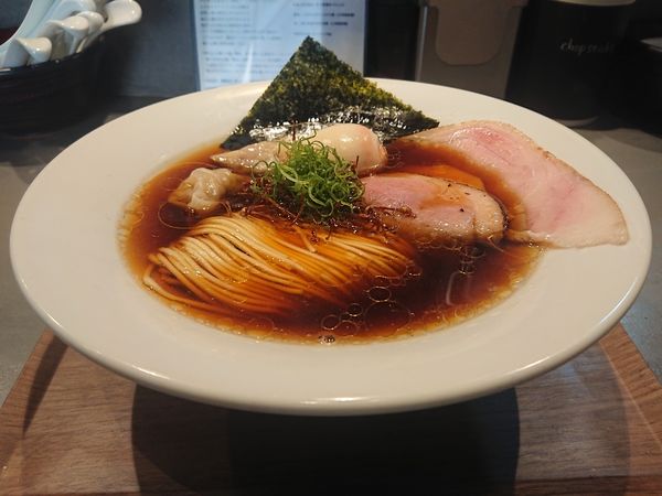 「特上醤油らぁ麺」@Ramen Break Beatsの写真