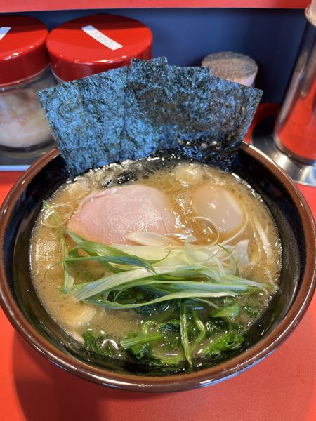 「ラーメン並」@横浜ラーメン 斎藤家の写真