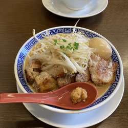 みそ豪ーめん(中)煮玉子