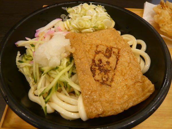 「冷やしきつねうどん」@小諸そば 新橋店の写真