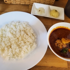 カリー＆ワイン ビストロ べっぴん舎 お茶の水店の画像