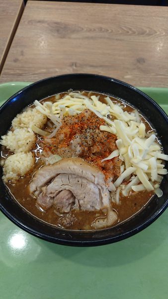 「味噌ラーメン+チーズ×3」@ジャンクガレッジ フォレオ菖蒲店の写真