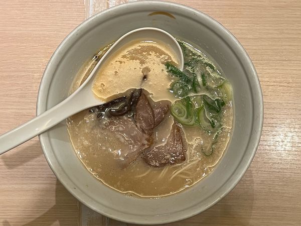 「豚骨」@TOKYO 豚骨 BASE MADE by 博多一風堂 ecute品川サウス店の写真