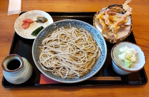 「げそ天もりそば1100円」@蕎麦屋きだろの写真