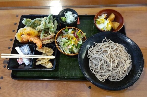 「十割蕎麦（並）５５０円」@石臼十割そば森久の写真
