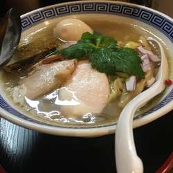 貝だし塩そば(熟玉のせ)