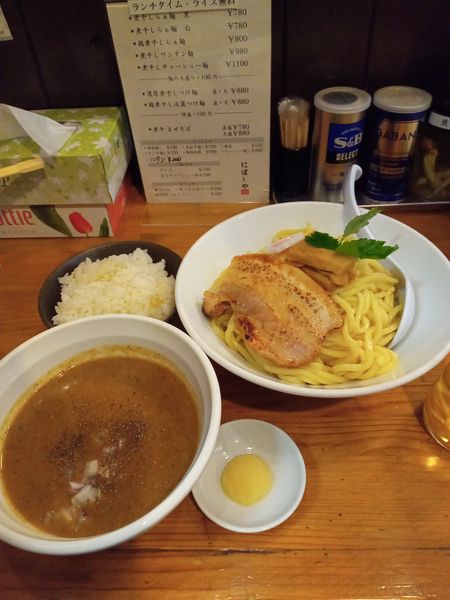 「濃厚煮干しつけ麺+サービスライス」@つけ麺 弐☆゛屋の写真