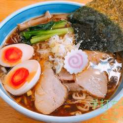 中華そば（790円）、味玉（CP）