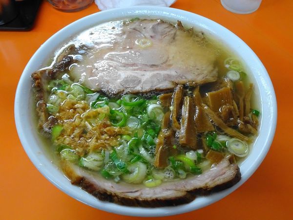 「ネギチャーシューメン：しお味（1,300円）」@支那そば あおばの写真