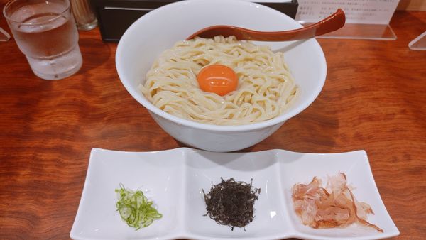 「塩昆布水のＴＫＭ・麺大盛り ￥1,000」@三馬路 東京店の写真