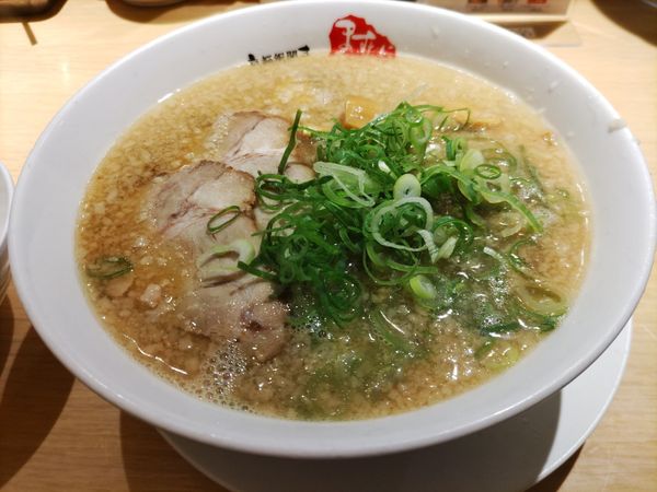 「ラーメン・並+半ライス」@京都銀閣寺 ますたにラーメン 日本橋本店の写真