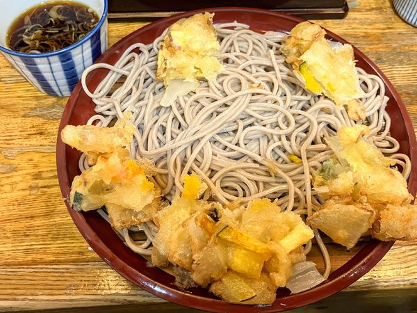 「もりかき揚げ490円」@歌舞伎そばの写真