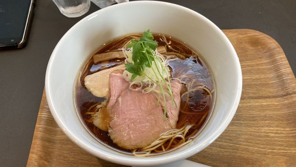 「丸鶏ラーメン（醤油）」@麺屋 花枇の写真