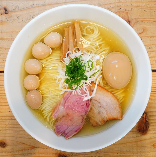 「鶏ソバ（潮）＋味玉＋うずらの味玉」@The Noodles & Saloon Kiriyaの写真