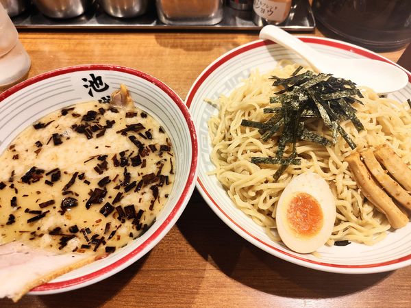 「東京豚骨つけ麺（大盛）」@屯ちん 池袋本店の写真