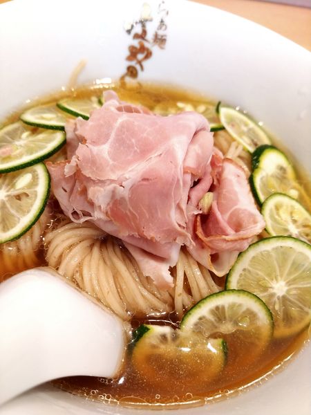 「冷しすだちそば」@らぁ麺はやし田 道頓堀店の写真