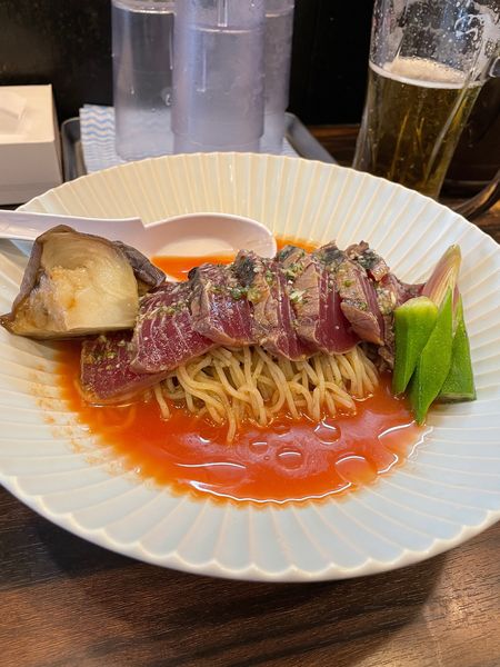 「フルーツトマトのすり流しとカツオの藁焼き」@稲荷屋の写真