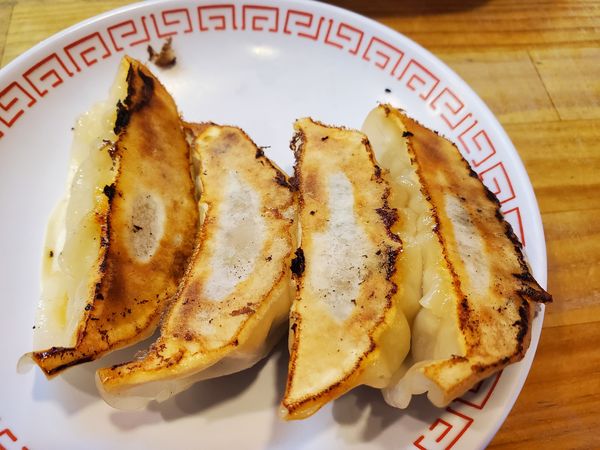 「半チャン餃子セット・3辛（餃子）」@岐阜タンメン 岐阜本店の写真