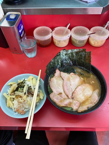 「チャーシュー麺＋海苔＋まぶし」@ラーメン杉田家の写真