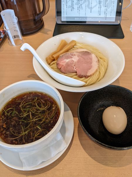 「昆布水つけ麺＋味玉」@らぁ麺はやし田 武蔵村山店の写真