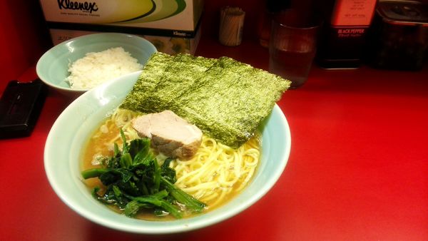 「ラーメン650円」@横浜家系ラーメン 武蔵家 千歳烏山店の写真