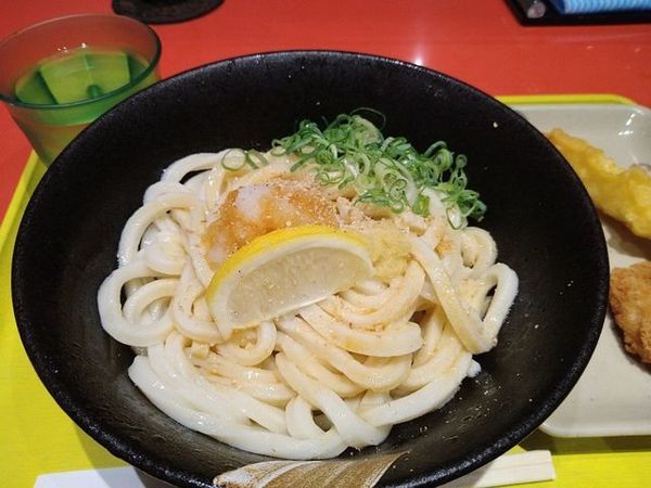 「おろし醤油うどん」@杵屋麦丸 大阪ユニバーサルシティウォーク店の写真