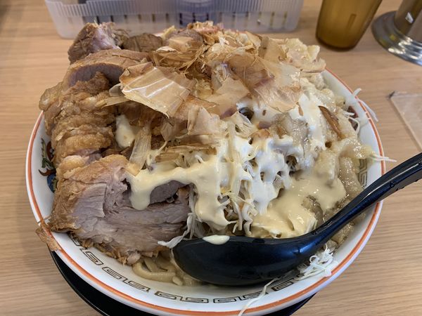 「冷やし中華　小豚W」@豚山 神保町店の写真