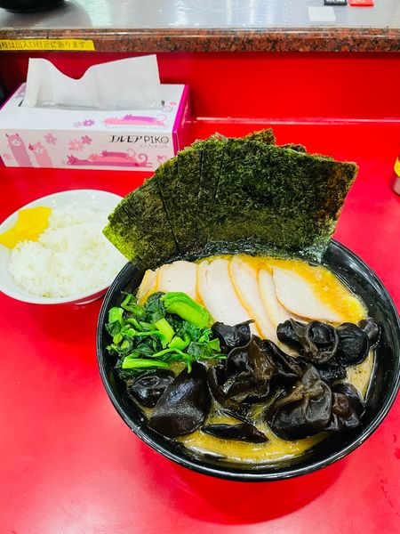 「チャーシュー麺　キクラゲ　のり　ライス」@杉田家 千葉祐光店の写真
