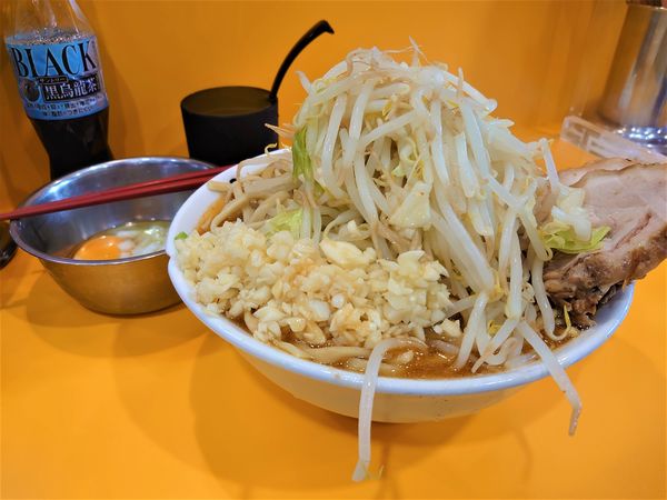 「大ラーメン + ニンニク」@ラーメン二郎 八王子野猿街道店2の写真
