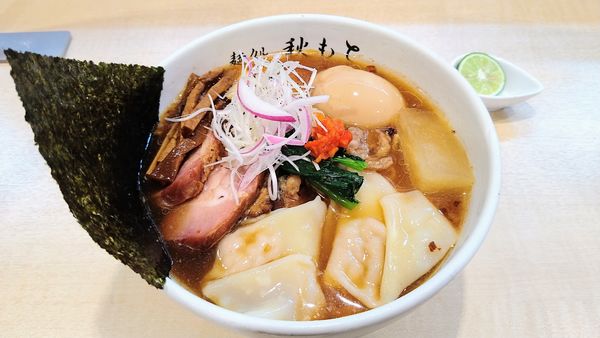 「【限定】特製 鶏節と鰹と酢橘の冷やし醤油」@麺処 秋もとの写真