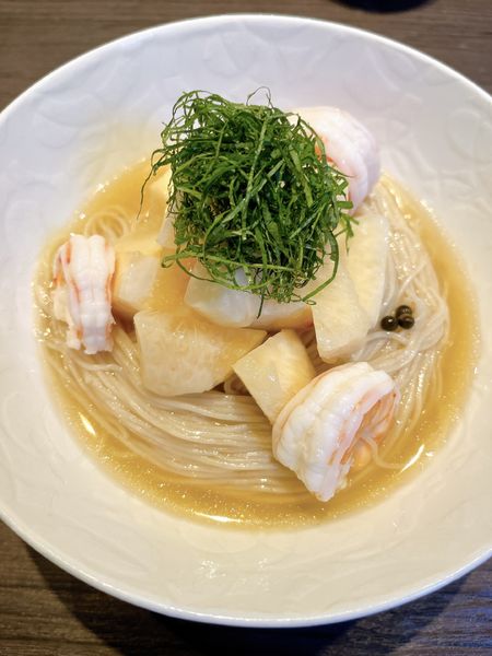 「桃の冷やしらぁ麺」@支那そばや 本店の写真